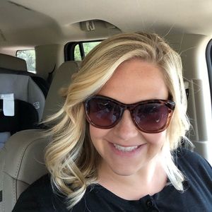 Meet your Posher, Molly